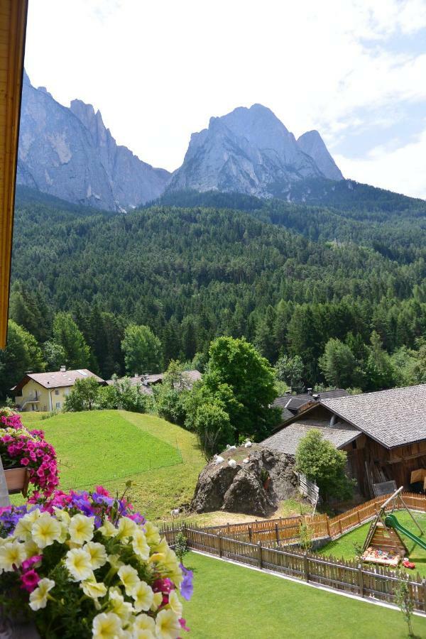 Haus Bernard Apartment Siusi Luaran gambar